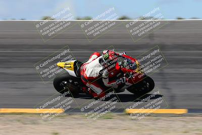 media/Apr-05-2024-Apex Assassins-CVMA Friday Practice (Fri) [[ee2ef04f2b]]/3-Racer 2/Session 3 (Bowl Speed Pans)/